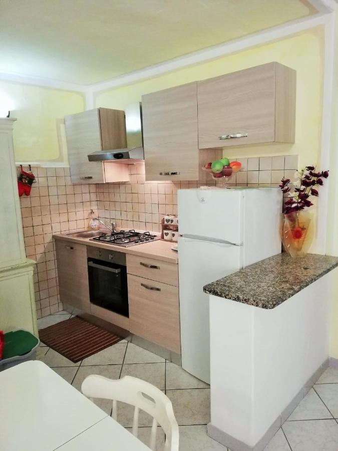 Apartamento Casa Rita Budoni Exterior foto